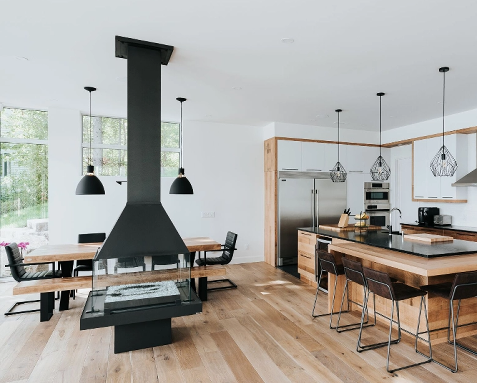 Emplacement 2 — Haut droite