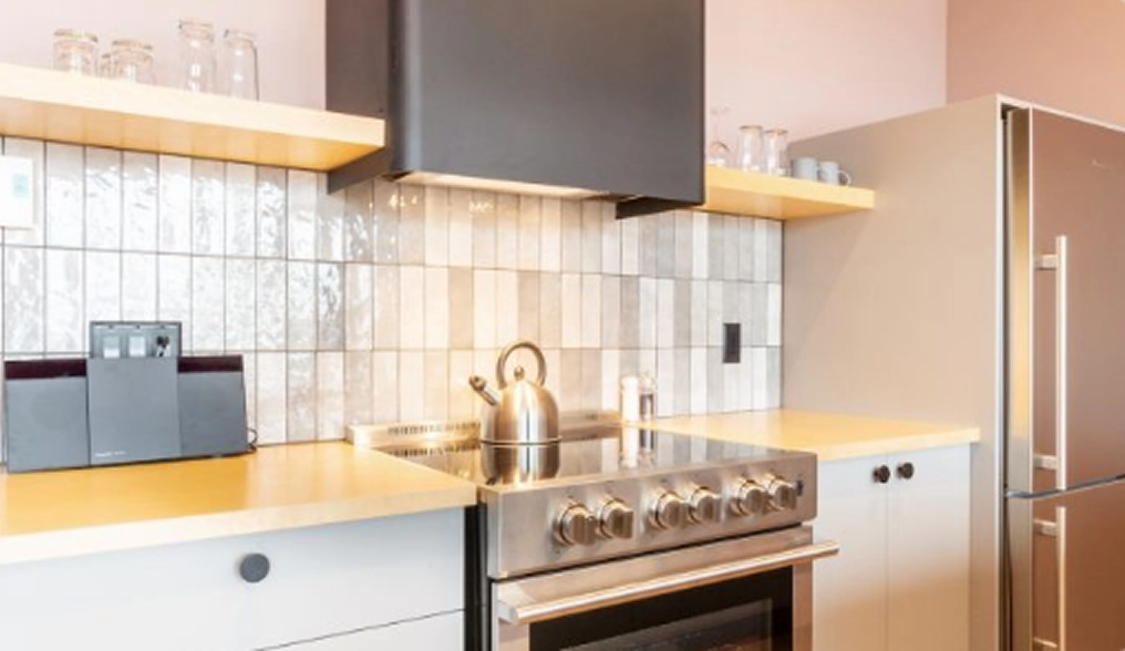 Emplacement 6 — Bas centre